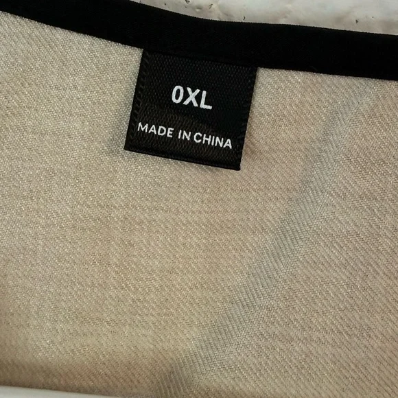 SHEIN Curve 0XL Linen-Look 2-Piece Set - Asymmetrical Wrap Vest & Wide-Leg Pants - Picture 12 of 14